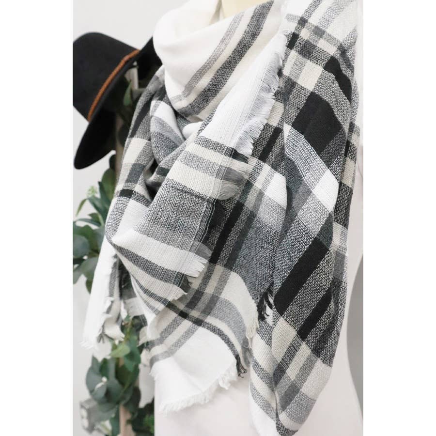 Plaid Oversized Blanket Scarves: ONE / WHITE PLAID